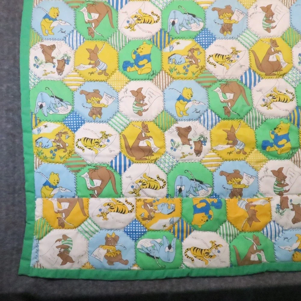Winnie the Pooh Hexagon Patchwork Quilt Blanket 52x43 Green Nursery Crib Vtg 70s
